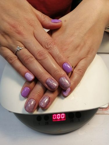 Mirela - Tehnician Unghii (1)